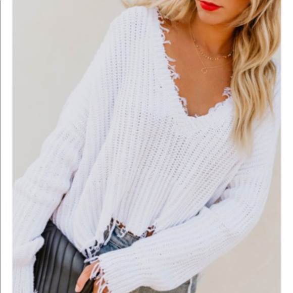 NWT Frayed Distressed Knit Off White Sweater Top - Picture 5 of 8